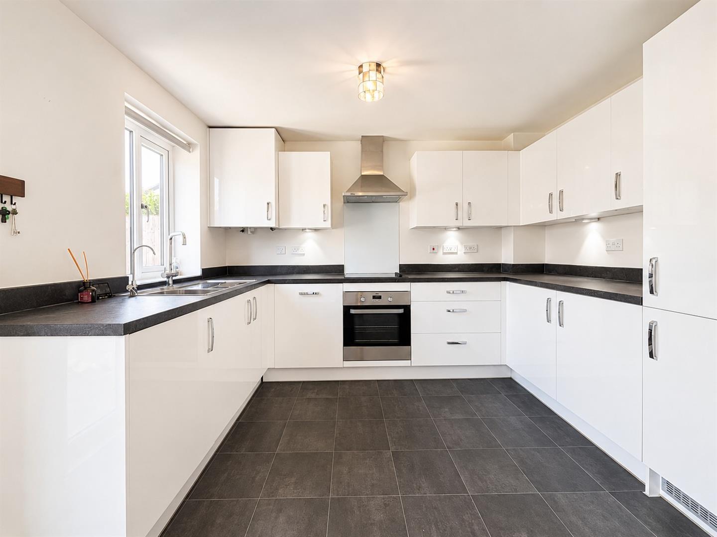Hovingham Drive, Great Denham, Bedford